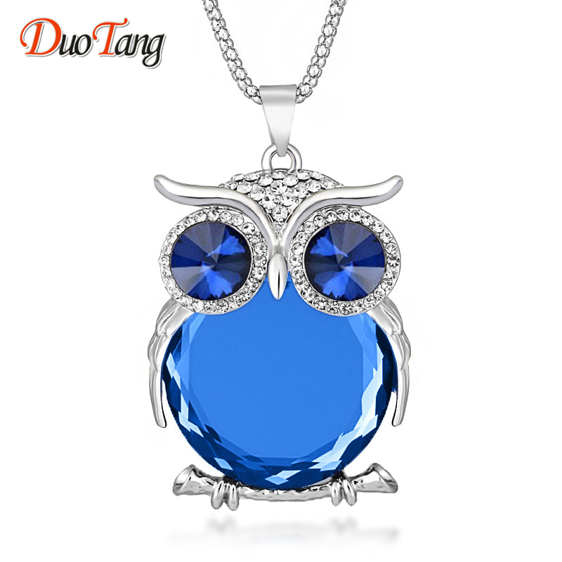Eye-catching Crystal Owl Pendant Necklace for Women - Giortazo