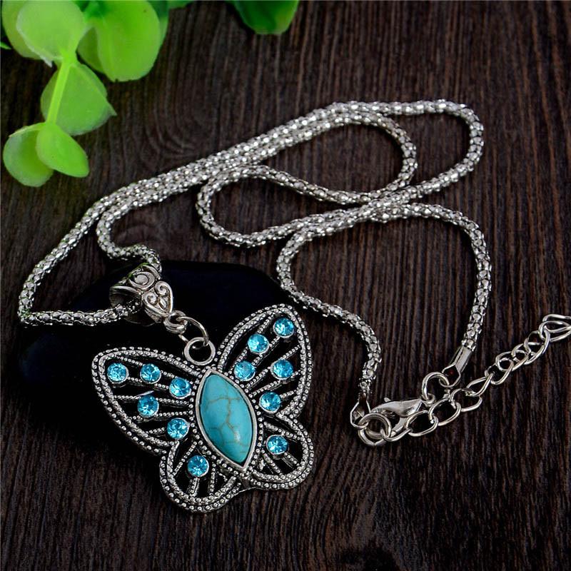 Vintage Crystal Silver Butterfly Pendant & Necklace - Giortazo